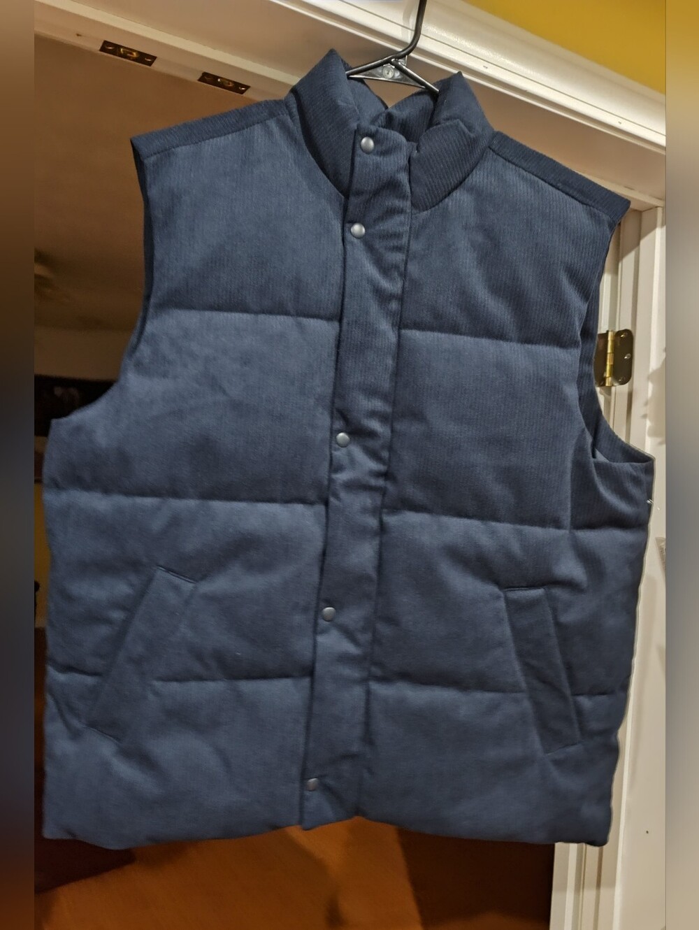 OLD NAVY Men's Navy Quilted Puffer Vest - Sleeveless Jacket
